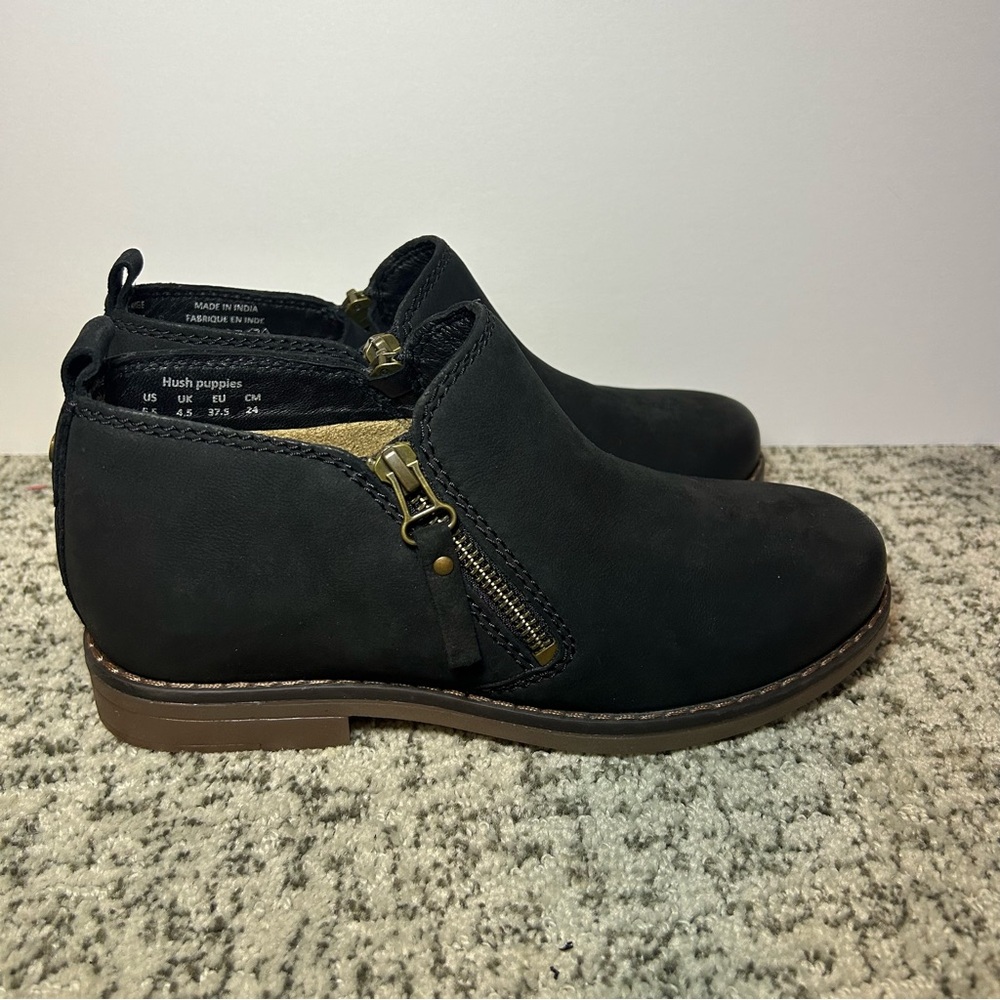 Hush Puppies Black Mazin Cayto Booties Size 6.5